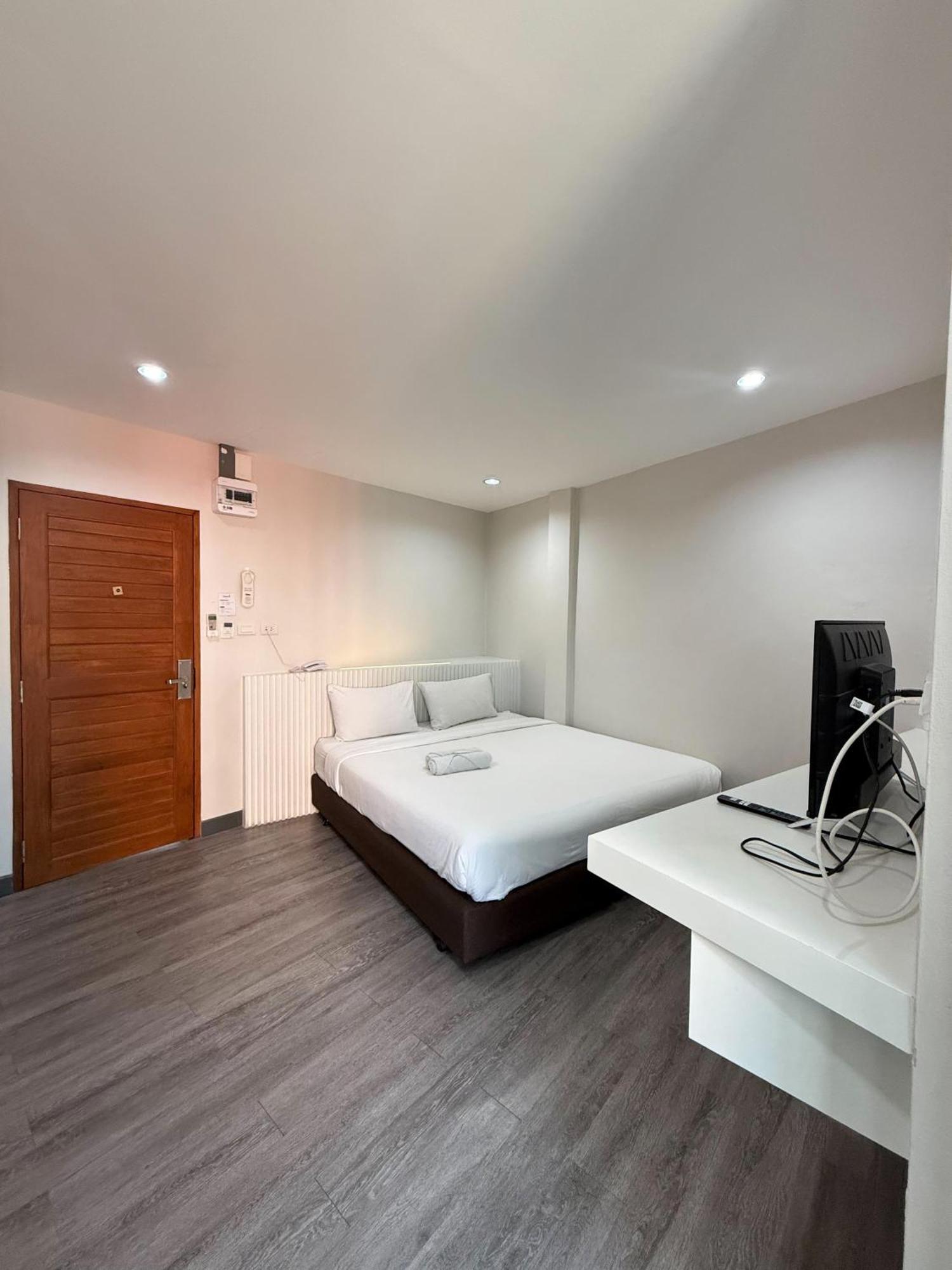 Ma Non Nont Hotel & Apartment Nonthaburi Ngoại thất bức ảnh