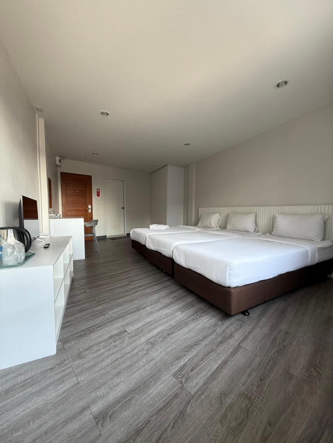 Ma Non Nont Hotel & Apartment Nonthaburi Ngoại thất bức ảnh