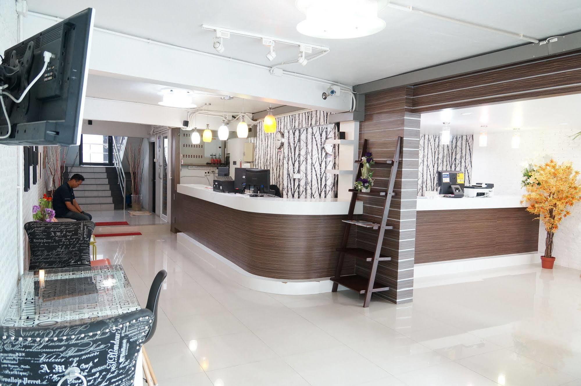 Ma Non Nont Hotel & Apartment Nonthaburi Ngoại thất bức ảnh